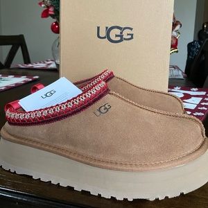 Ugg Womens tazz suede slippers